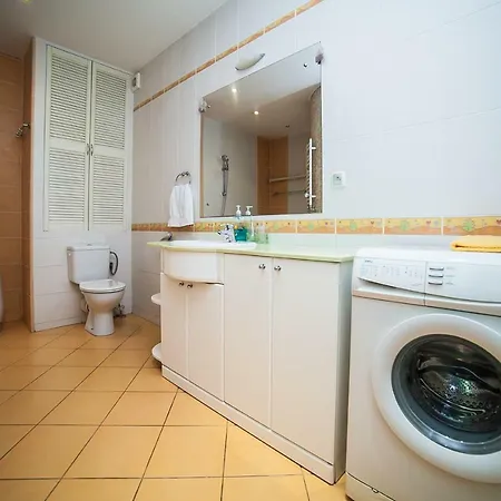 Apartament City Oasis - Surganova 88 *